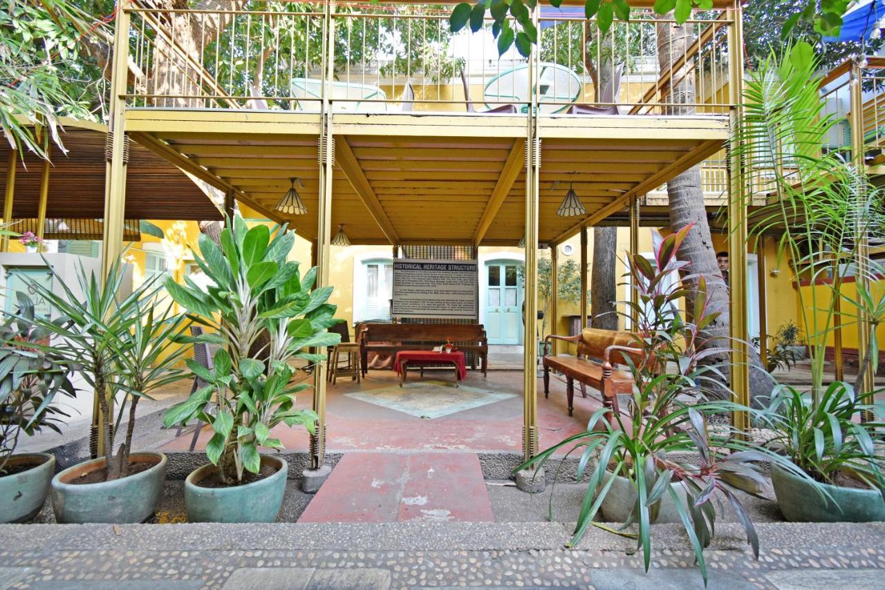 Hotel Villa Des Gouverneurs Puduccseri Kültér fotó