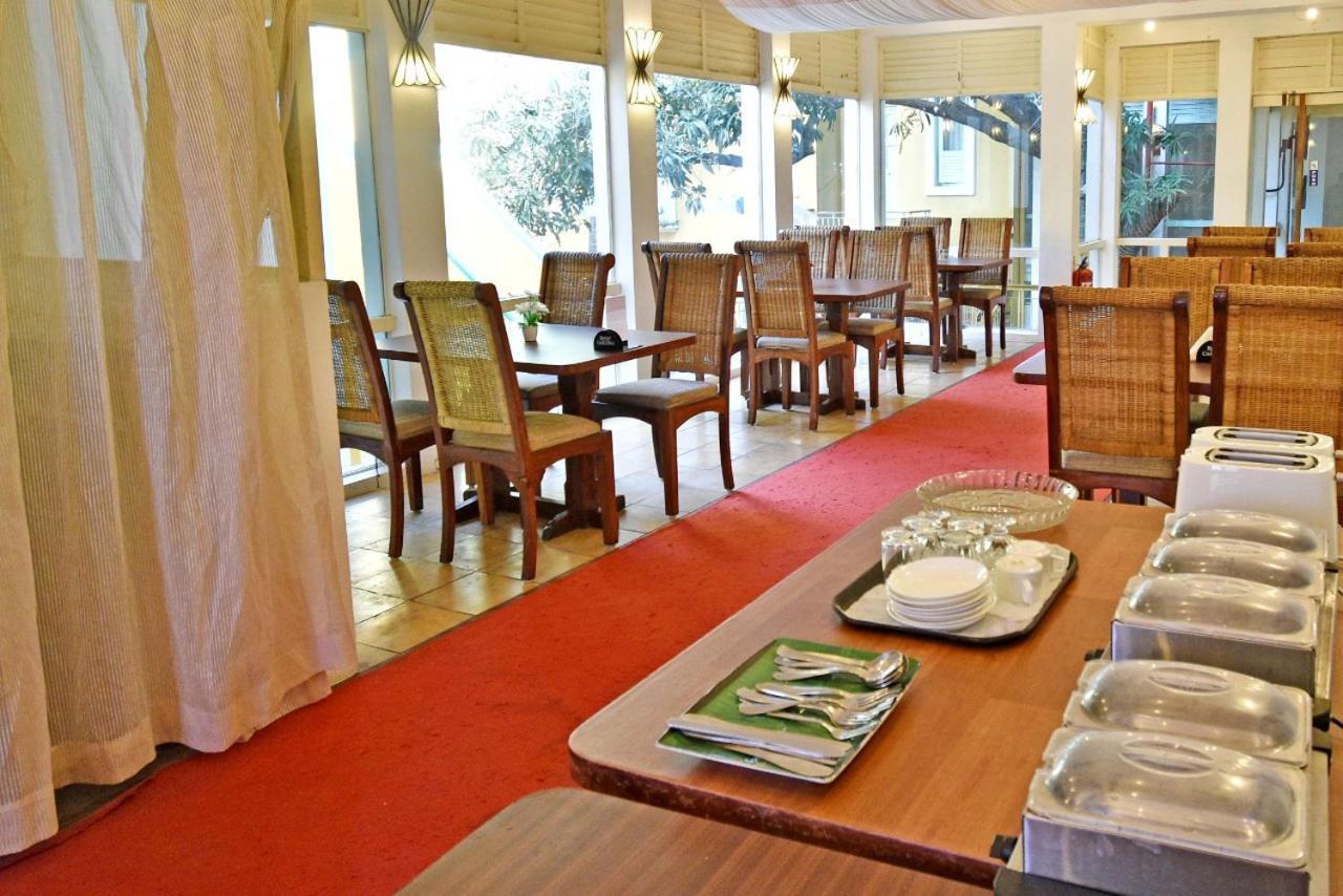 Hotel Villa Des Gouverneurs Puduccseri Kültér fotó
