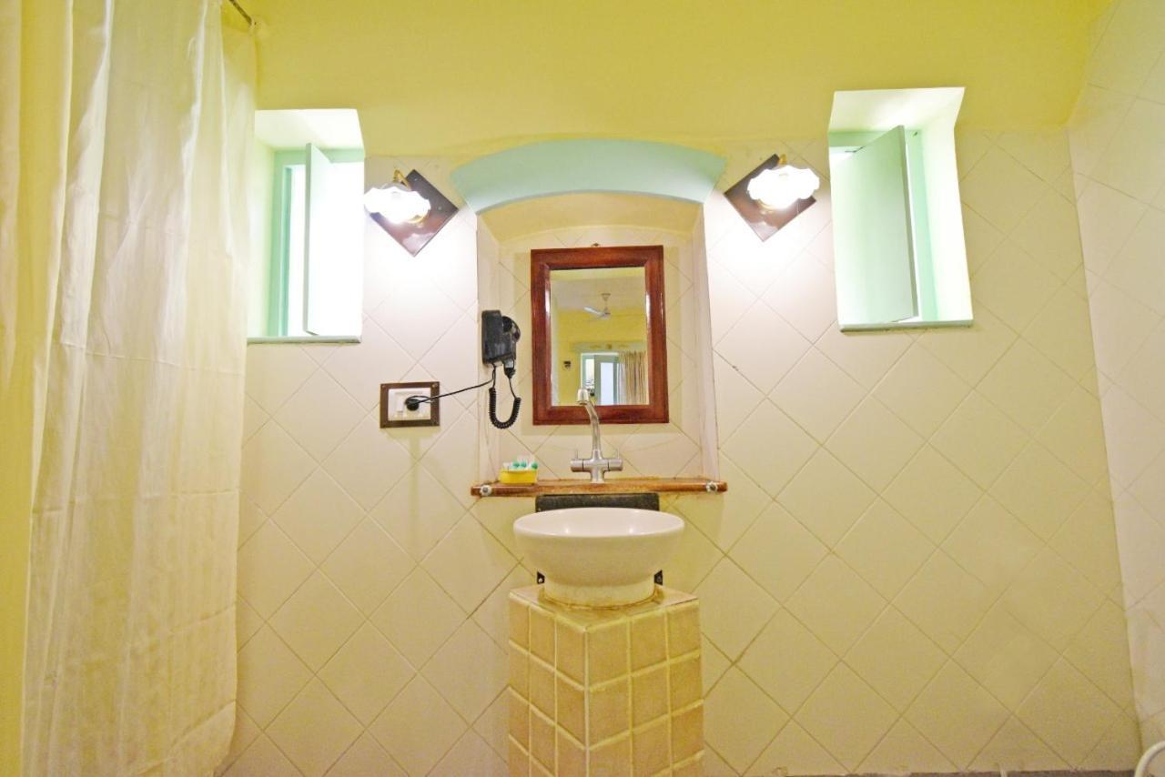 Hotel Villa Des Gouverneurs Puduccseri Kültér fotó