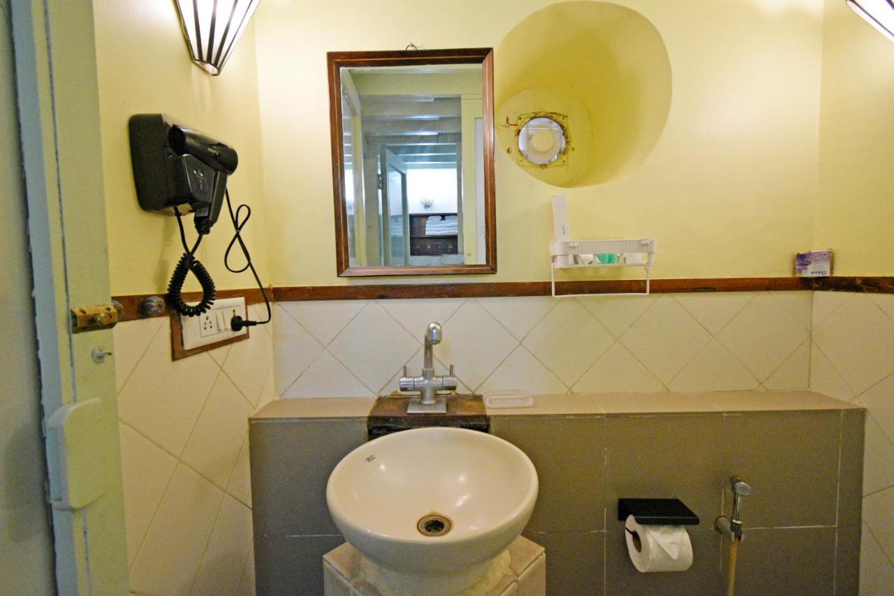Hotel Villa Des Gouverneurs Puduccseri Kültér fotó